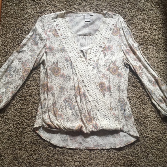 American Rag top - Picture 2 of 6